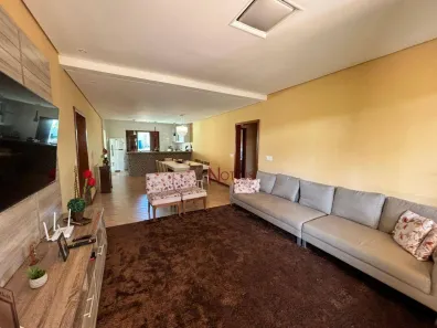 Casa com 4 Quartos à venda, 300m² no Vila Maria Regina, Juatuba