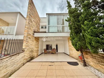 Sobrado com 3 Quartos à venda, 150m² no Carneiros, Lajeado