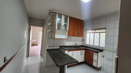 Casa com 3 Quartos para alugar, 110m² no Bosque dos Eucaliptos, São José dos Campos