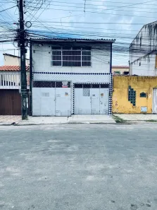 Sobrado com 4 Quartos à venda, 250m² no Quintino Cunha, Fortaleza