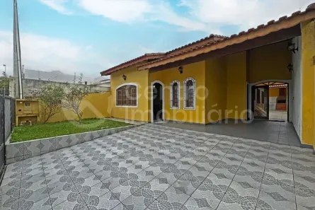Casa com 3 Quartos à venda, 146m² no Jardim Tres Marias, Peruíbe