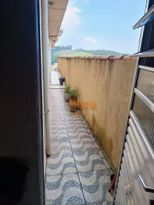Sobrado com 3 Quartos à venda, 170m² no Cidade Soberana, Guarulhos