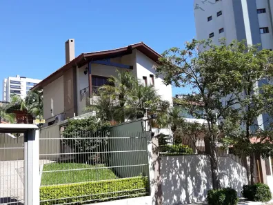 Casa com 3 Quartos à venda, 240m² no Panazzolo, Caxias do Sul