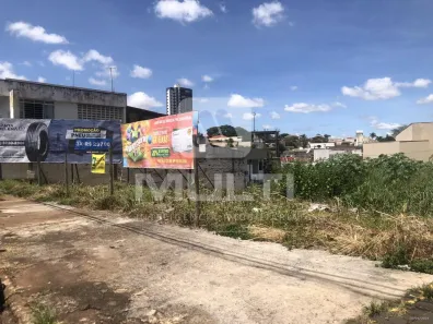 Lote/Terreno com 1 Quarto para alugar, 520m² no Daniel Fonseca, Uberlândia