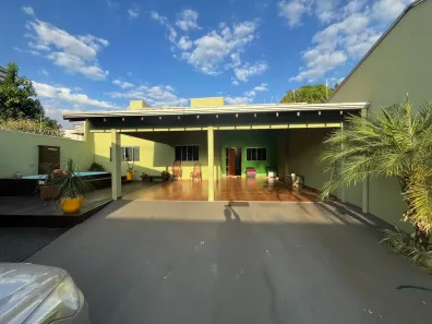 Casa com 3 Quartos à venda, 178m² no Caiçara, Campo Grande
