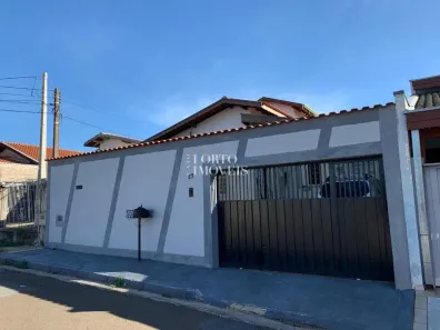 Casa com 4 Quartos à venda, 217m² no Jardim García, Campinas