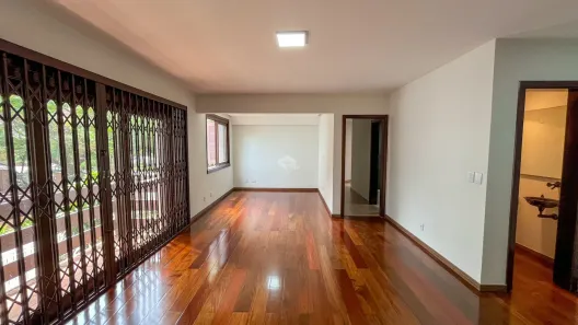 Apartamento com 3 Quartos à venda, 130m² no Petrópolis, Porto Alegre