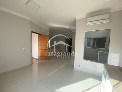 Casa com 3 Quartos para alugar, 200m² no Jardim Inconfidência, Uberlândia