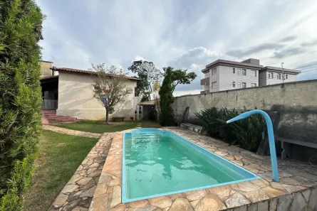 Casa com 4 Quartos à venda, 146m² no Santa Amélia, Belo Horizonte