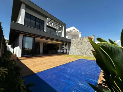 Casa de Condomínio com 4 Quartos à venda, 298m² no Gávea, Uberlândia