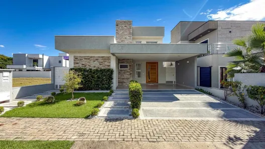 Casa de Condomínio com 3 Quartos à venda, 180m² no Piracangaguá, Taubaté