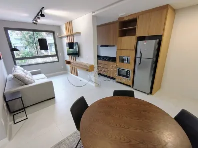 Apartamento com 2 Quartos para alugar, 62m² no Carvoeira, Florianópolis