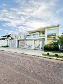 Sobrado com 3 Quartos à venda, 255m² no Estância Velha, Canoas