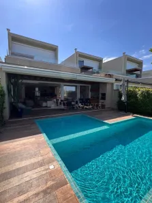 Casa de Condomínio com 4 Quartos para alugar, 300m² no Bairro de Juquehy, São Sebastião