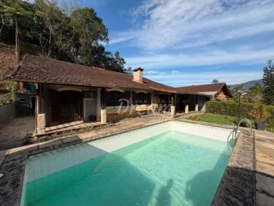 Casa com 6 Quartos à venda, 214m² no Carlos Guinle, Teresópolis