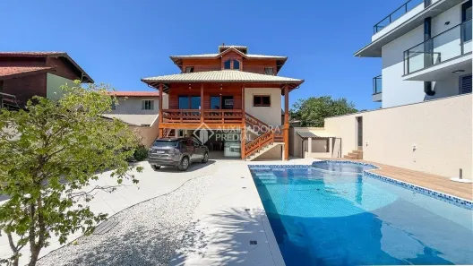 Casa com 3 Quartos à venda, 264m² no Campeche, Florianópolis