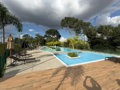 Lote/Terreno com 1 Quarto à venda, 453m² no Jardins Versalhes, Aparecida de Goiânia