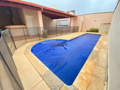 Casa com 3 Quartos à venda, 180m² no Santa Mônica, Uberlândia