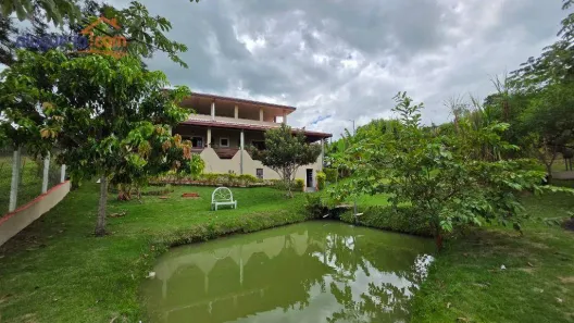 Fazenda/Sítio com 3 Quartos à venda, 222m² no Roseirinha, Caçapava