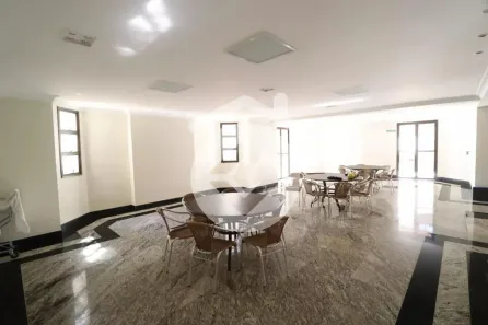 Apartamento com 5 Quartos para alugar, 340m² no Fundinho, Uberlândia