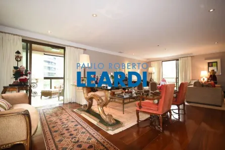 Apartamento com 4 Quartos à venda, 340m² no Moema, São Paulo
