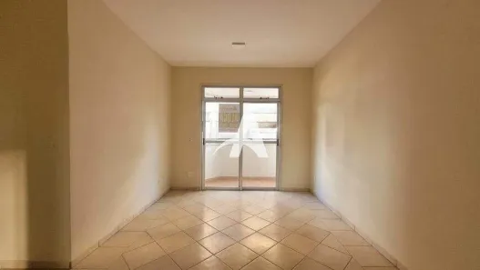 Apartamento com 3 Quartos para alugar, 80m² no Umuarama, Uberlândia