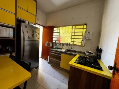 Casa com 3 Quartos à venda, 121m² no Jardim Espanha, Uberaba
