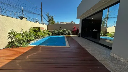 Casa de Condomínio com 3 Quartos à venda, 201m² no Shopping Park, Uberlândia