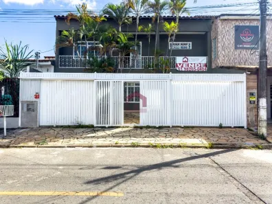 Sobrado com 3 Quartos para alugar, 219m² no Candangolândia, Brasília