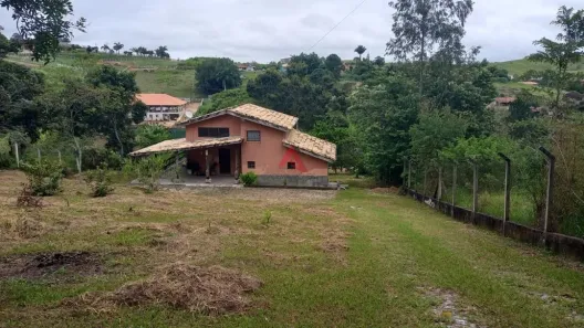 Fazenda/Sítio com 3 Quartos à venda, 2700m² no Veraneio Irajá, Jacareí