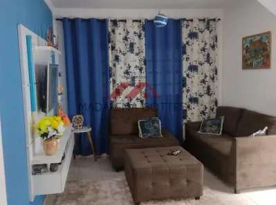 Casa com 2 Quartos à venda, 115m² no Jardim Layr, Mogi das Cruzes