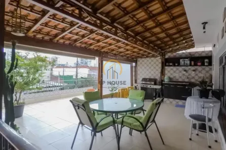 Sobrado com 3 Quartos à venda, 239m² no Vila Gumercindo, São Paulo