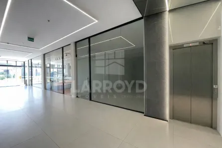 Sala Comercial para alugar, 91m² no Vila Moema, Tubarão