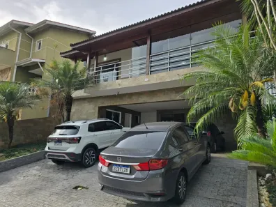 Casa de Condomínio com 3 Quartos para alugar, 250m² no Parque Nova Jandira, Jandira