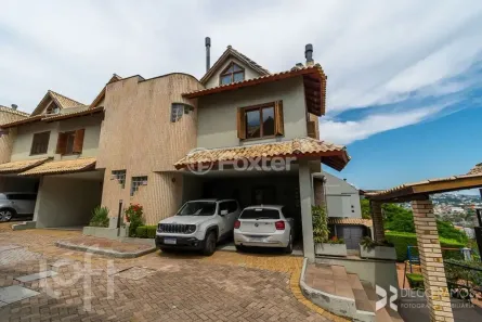 Casa de Condomínio com 3 Quartos à venda, 194m² no Cristal, Porto Alegre