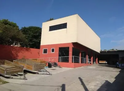 Ponto Comercial à venda, 300m² no Alto Boqueirão, Curitiba