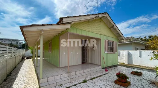 Casa com 3 Quartos à venda, 183m² no Oficinas, Tubarão