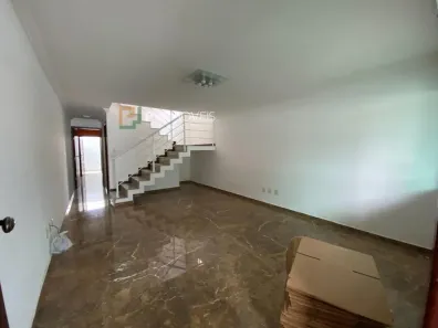 Casa com 3 Quartos à venda, 118m² no Lagoa, Macaé