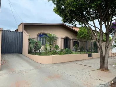 Casa com 3 Quartos à venda, 400m² no Jardim Shangri-la A, Londrina