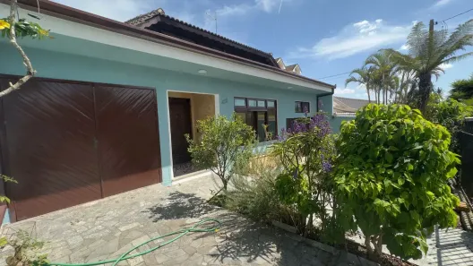 Casa com 6 Quartos à venda, 254m² no Capão Raso, Curitiba