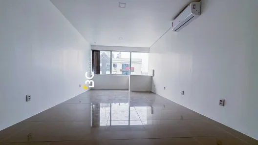 Sala Comercial para alugar, 32m² no Chácara das Pedras, Porto Alegre