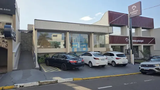 Imóvel Comercial para alugar, 349m² no Jardim Bongiovani, Presidente Prudente