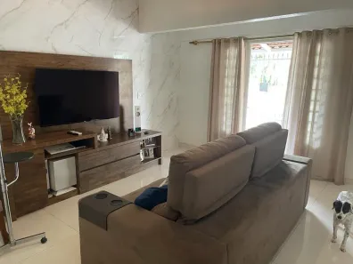 Casa com 3 Quartos à venda, 200m² no Setor Residencial Leste, Brasília