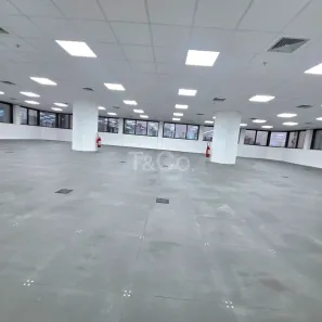 Sala Comercial para alugar, 481m² no Nova Campinas, Campinas