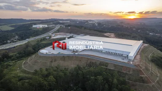 Galpão/Depósito/Armazém para alugar, 9463m² no , Araçariguama