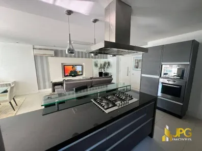 Apartamento com 3 Quartos para alugar, 110m² no Centro, Balneário Camboriú