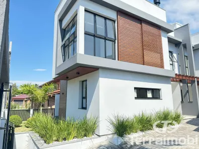 Sobrado com 3 Quartos à venda, 100m² no , Garopaba