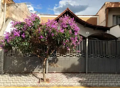 Casa com 6 Quartos à venda, 275m² no Centro, Taubaté
