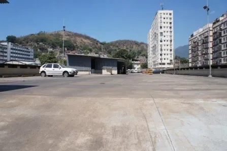 Imóvel Comercial com 1 Quarto à venda, 4142m² no Rocha, Rio de Janeiro