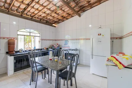Casa com 4 Quartos à venda, 110m² no Três Barras, Contagem